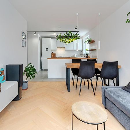 Seaside Retreat Gdansk - 64M2, Parking, Workspace- By Rentujemy Exterior photo